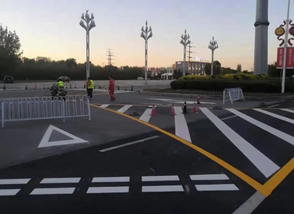 馬路劃線漆是什么油漆，有哪些種類以及使用注意事項(xiàng)